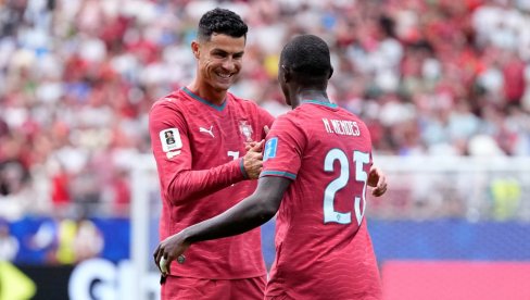 RONALDO ZAPUŠIO USTA KRITIČARIMA! Portugal na Kristijanov pogon do vrha napunio mrežu Uzbekistana na Mundijalu! (VIDEO)