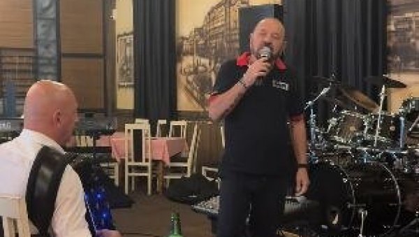 ЗВЕЗДА ЈУЖНОГ ВЕТРА: Миле Китић спреман у пуној форми (ФОТО)