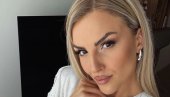 RADILA SAM NA KASI, GRADILA SAM SVOJ PUT: Pevačica se zbog ljubavi preselila u Nemačku i zaposlila u marketu (FOTO)