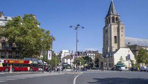 FRANCUSKA NA UDARU EKSTREMNIH VRUĆINA: Crveni alarm u 61 departmanu, Pariz uveo zabrane