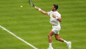OVO SU SVI ČEKALI: Novak Đoković na terenu pre Vimbldona
