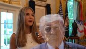 Трампова унука снимила обилазак Беле куће, па изазвала БУРНЕ реакције: То није твоја кућа! (ВИДЕО)