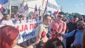 PETKOVIĆ ZA NOVOSTI: Dok je politika Vučić mir, stabilnost i razvoj zemlje, politika blokadera pored mržnje je i laž