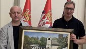СРБИЈА МОЈА ПОРОДИЦА Вућић се захвалио Кнежвеићу на поклону и доласку на предстојећи скуп