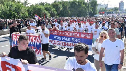 KAD SRBIJA POBEĐUJE SRBI NA KiM IMAJU BUDUĆNOST: Petković i predstavnici Srpske liste došli da podrže predsednika Vučića