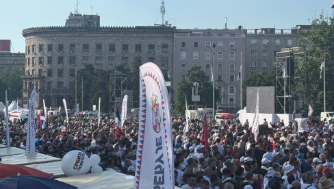 OKO 207.000 GRAĐANA NA PRIJAVLJENOM SKUPU ISPRED SKUPŠTINE: Olasio se MUP