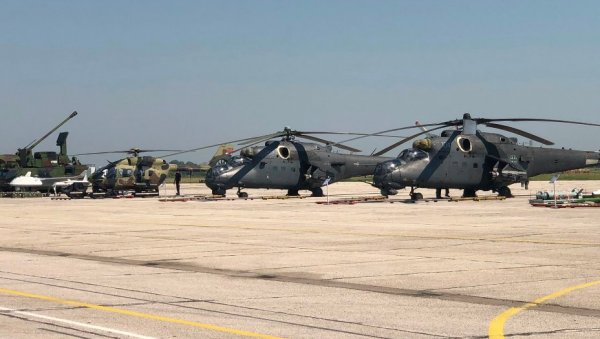 НОВОСТИ У БАТАЈНИЦИ: Све спремно за приказ хеликоптера и авиона Војске Србије (ФОТО/ВИДЕО)