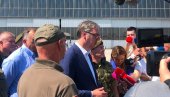 ХВАЛА ВАМ ТЕОДОРА ШТО БРАНИТЕ И ЧУВАТЕ НАШУ ЗЕМЉУ Вучића одушевила девојка која управља системом Мистрал