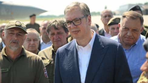 НЕ БИХ БИО ЗАДОВОЉАН СА 46 ОДСТО ПОДРШКЕ Вучић коментарисао кукњаву блокадера