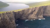 JEZERO IZNAD OKEANA: Prizor deluje kao fotomontaža - fascinantna igra prirode (VIDEO)