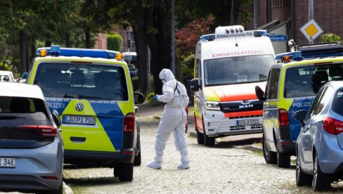 PUCNJAVA ISPRED SUPERMARKETA U DREZDENU: Ima ranjenih, muškarac naoružan do zuba terorisao ulicu