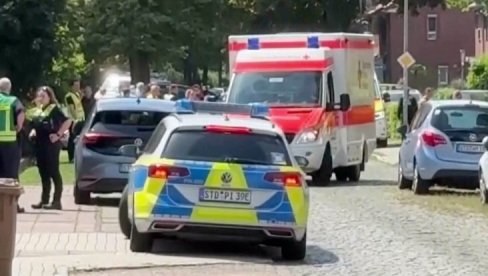 MAJKA ULETELA U SUPROTAN SMER, PA IZAZVALA NESREĆU: Dvoje mrtvih, a njeno troje dece u kritičnom stanju