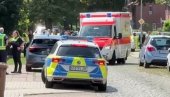 MAJKA ULETELA U SUPROTAN SMER, PA IZAZVALA NESREĆU: Dvoje mrtvih, a njeno troje dece u kritičnom stanju