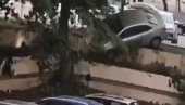 SAVRŠENO PARKIRANJE: Snimak sa Iksa postao hit na mrežama (VIDEO)