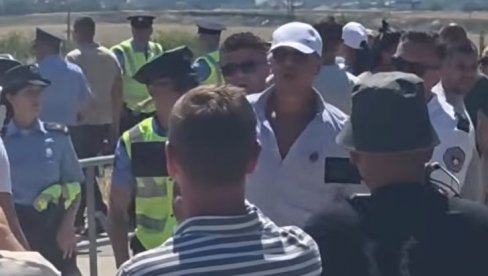 КУРТИ НЕМА НИ СТИДА, НИ СРАМА: Хапшење на Газиместану му није довољно, па сада удара папрене казне и протерује народ (ВИДЕО)