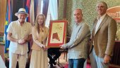 ЉУБАВНЕ ПЕСМЕ НА ОБИЧАН НАЧИН: Зорану Ћирићу у Вршцу уручена престижна награда за поезију „Васко Попа“