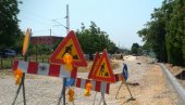 ULICA TEŠANA PODRUGOVIĆA BEZ SAOBRAĆAJA: Radovi na putnoj infrastrukturi u Petrovaradinu