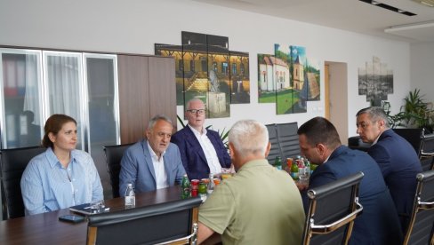 ТОМАШЕВИЋ И ГАЈИЋ У КОСЈЕРИЋУ: Рад на унапређењу спортске инфраструктуре