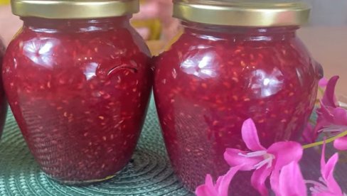 STARI SRPSKI RECEPT ZA DŽEM OD MALINA: Bez konzervansa i drugih dodataka