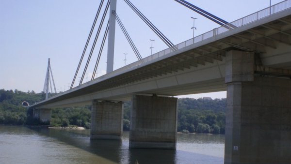 НОВА СЕЗОНА БИБЛИОТЕКЕ НА ШТРАНДУ: На новосадској плажи током лета бројне књижевне и музичке вечери