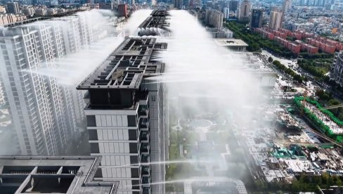 VODENA MAGLA ZA PAKLENE VRUĆINE: Novi gradski sistem u Kini spušta temperaturu za čak osam stepeni (VIDEO)