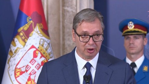 ЗА МИР И СЛОБОДУ УРАДИО СИ ВИШЕ ОД СВИХ НАС: Вучић и Фернандес уручили одликовања породици Милована Јовановића, погинулог у Либану (ВИДЕО)