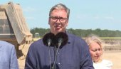 VUČIĆ O ZABRANI ULASKA VUČIĆEVIĆU U CRNU GORU: Brane Srbima ulaz, pa šalju hiljade ljudi na proteste ovde