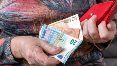 DETALJAN VODIČ: Evo kako da izračunate koliku ćete penziju primati - Jednostavno je!