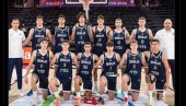 ПРЕДСЕДНИК ВУЧИЋ ЧЕСТИТАО КОШАРКАШИМА НА СРЕБРНОЈ МЕДАЉИ: Поносни смо на вас, на вашу храброст и начин на који сте носили грб Србије!