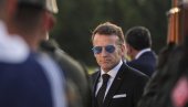 ZALUPILI MU VRATA U LICE: Katastrofa za Makrona i Ursulu fon der Lajen