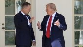 СТИЖЕ ЛИ НОВА АМЕРИЧКА БАЗА НА ИСТОК ЕВРОПЕ? Трамп и Навроцки отворили велико питање