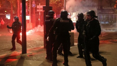 ДОЗВОЛА ЗА УБИЈАЊЕ ИЛИ ЗАШТИТА ПОЛИЦИЈЕ? Усвојени закон о употреби оружја поделио Француску