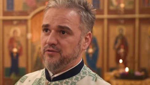 AMERIKA VAPI ZA PRAVOSLAVLJEM Otac Aleksandar Petrović u Čikagu čini čuda, u njegovoj crkvi stranci i muslimani masovno menjaju veru