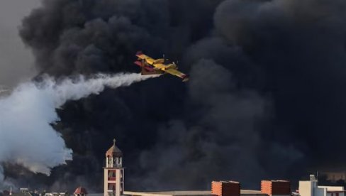 ВЕЛИКИ ПОЖАР КОД АТИНЕ: Повређено најмање 11 особа (ФОТО)