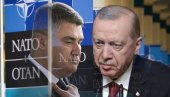 Сазнао сам да нам је Ердоган увалио пиштоље! Одбиј од прага