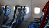 DRAMA U AVIONU: Državljanin Srbije umalo ispao kroz prozor tokom leta