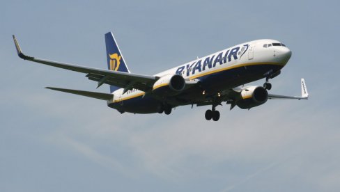 RAJANER SE OGLASIO POSLE DRAME OKO SRBINA U AVIONU: Evo šta kažu o prozoru koji je ispao tokom leta