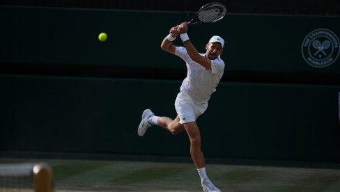 NEVEROVATNO JE ONO ŠTO RADI NOVAK ĐOKOVIĆ: Ruskinja uporedila Srbina sa sportskim legendama