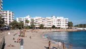 MALA GREŠKA VAS MOŽE KOŠTATI OD 150 DO 750 EVRA: Nema pića ni masaže na svetski poznatoj plaži