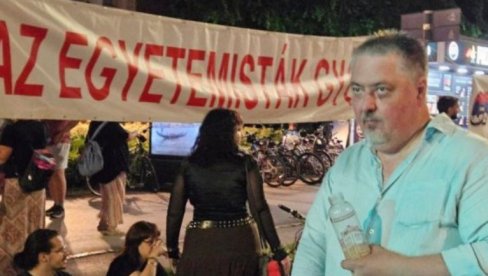 DEKAN EKONOMSKOG FAKULTETA ČUČKOVIĆ PIJE RAKIJU I BLOKIRA ULICE! Dokle ide sprega blokadera profesora i studenata?
