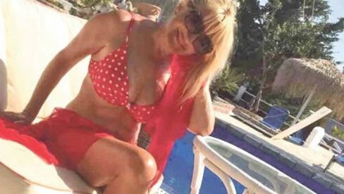 Фолкерка има 72 године, а у изврсној је форми! Да, добро сте видели - Гоца Лазаревић се сликала у бикинију (ФОТО)