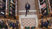 ПАРЛАМЕНТ АЛ КАИДЕ, КОЈИ СЛУША КОМАНДАНТА АЛ КАИДЕ: Цвета нова сиријска демократија, одржана прва седница скупштине након збацивања Асада