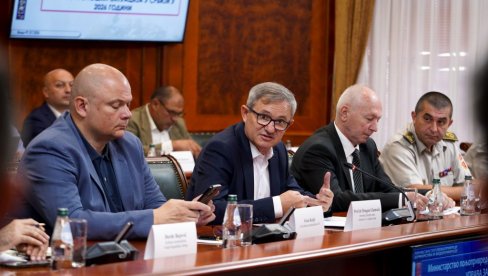 NEKIMA ĆE BITI ZABRANJENO DRŽANJE SVINJA: Ministar Glamočić saopštio prve mere protiv afričke kuge nakon sastanka u Vladi