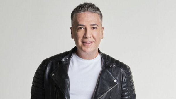 НОВА ЕНЕРГИЈА, А ИСТА ЕМОЦИЈА: Жељко Јоксимовић освежио своје највеће хитове (ФОТО)