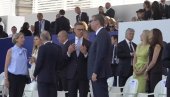 VELIKA ČAST ZA SRBIJU U PARIZU: Predsednik Vučić na paradi sedi u prvom redu (FOTO)