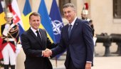PLENKOVIĆ PECNUO MILANOVIĆA IZ PARIZA: Nije dobro da je pobednička vojska neinformisana o najvažnijim procesima u Evropi
