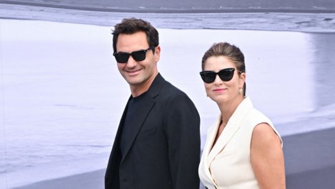 SIN FEDEREROVOG LJUTOG RIVALA SMUVAO JEDNU OD NJEGOVIH ĆERKI BLIZNAKINJA: Objavljene slike kako se grle (FOTO)