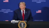 НЕ СМЕЈУ СЕ МЕШАТИ ДВА СУКОБА“: Од Трампа затражено да обузда Кијев после напада на Иран