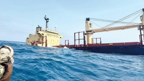 НОВА ЕСКАЛАЦИЈА НА БЛИСКОМ ИСТОКУ: Хути ударили на Енселију и Лејлу (ВИДЕО)