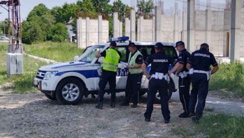 LUDOVAO SA 215 KM NA SAT PO SURČINU: Vozaču audija M.R. (20) prekršajna prijava